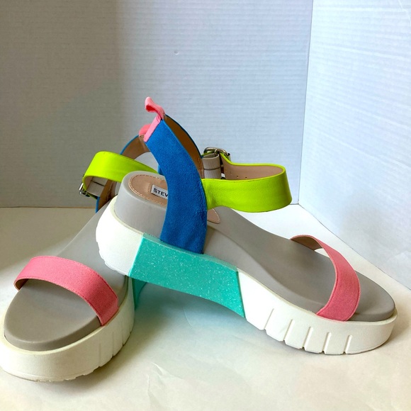 Steve Madden Pastry Sport Wedge Sandal 10 - Picture 10 of 10